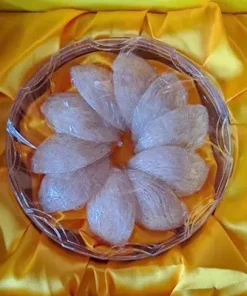 Alternative view of Tổ yến rút lông định hình A5 hộp 50gr