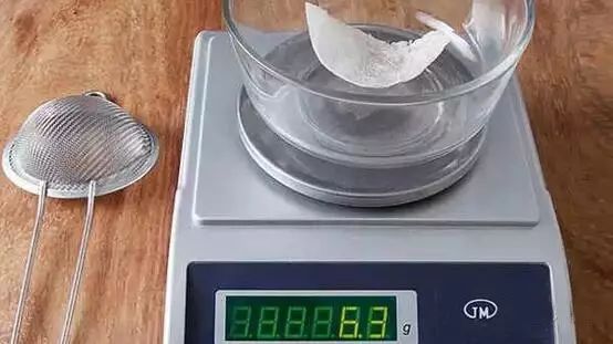 Chuẩn bị tổ yến