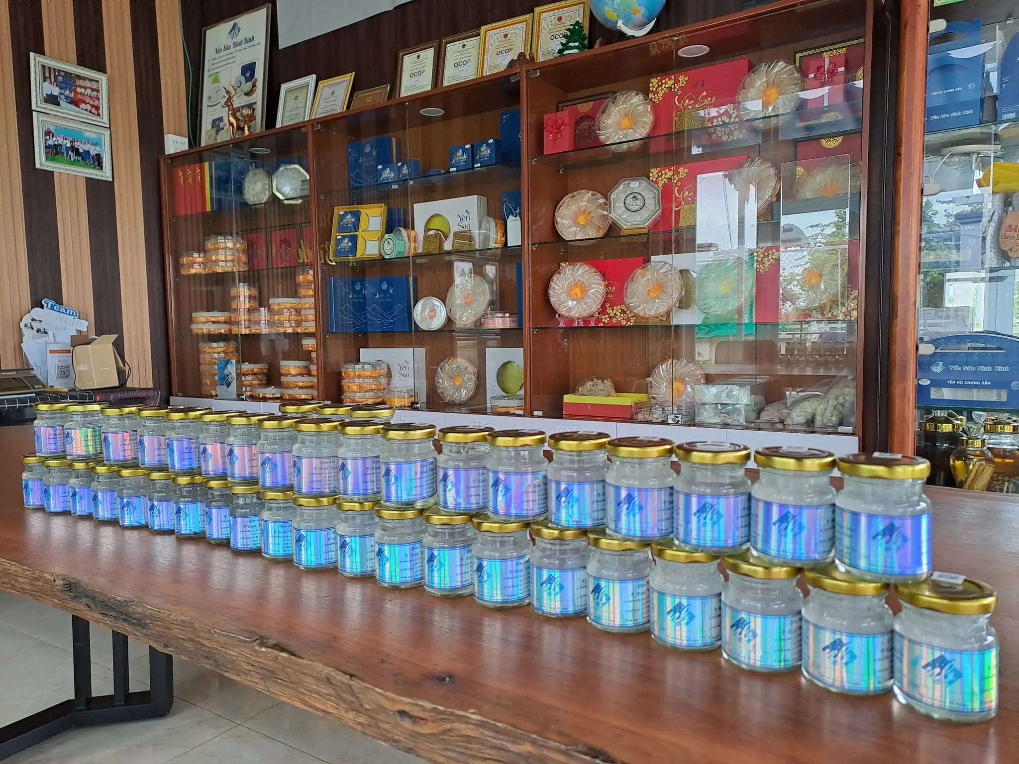 Yến hũ chưng sẵn